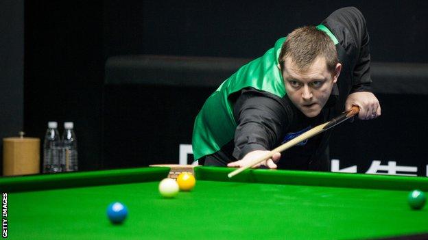 Mark Allen will face either Ali Carter or Akani Songsermsawad in the quarter-finals