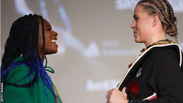 Savannah Marshall and Claressa Shields grin  astatine  each   other