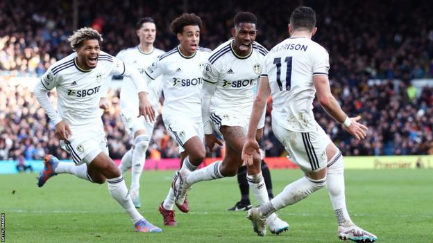 Junior Firpo celebrates scoring against Southampton with team-mates