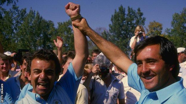 Seve Ballesteros (right) raises the arm of Tony Jacklin aloft after Europe's win at the 1987 Ryder Cup in Ohio