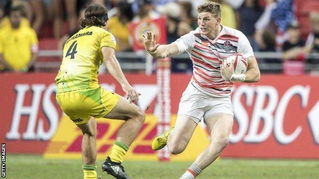 Ruaridh McConnochie playing for England during the World Rugby Sevens Series in April 2017
