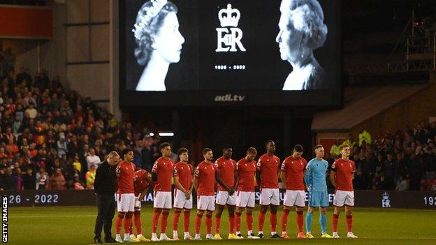 Nottingham Forest players during a minute's silence for Queen Elizabeth II