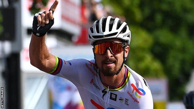 Peter Sagan celebrates