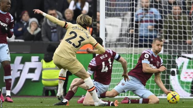 Chelsea's Conor Gallagher's shot appears to strike West Ham's player Tomas Soucek's arm