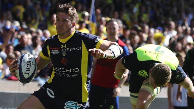 David Strettle scores for Clermont