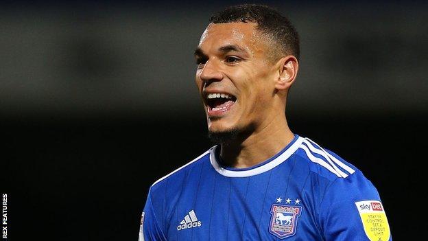 Kayden Jackson: Ipswich Town forward signs new two-year contract - BBC Sport