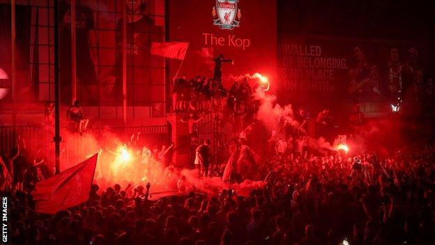 Liverpool fans