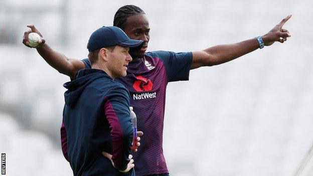 Jofra Archer and Eoin Morgan