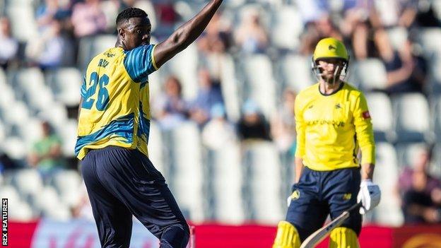 Carlos Brathwaite accounted for opposite number James Vince - the first of the Bears skipper's four wickets