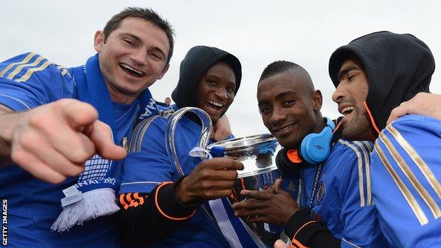 Chelsea players Frank Lampard, John Mikel Obi, Salomon Kalou and Jose Bosingwa with the Champions League trophy