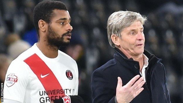 Charlton's Ricardo Vaz Te with manager Jose Riga