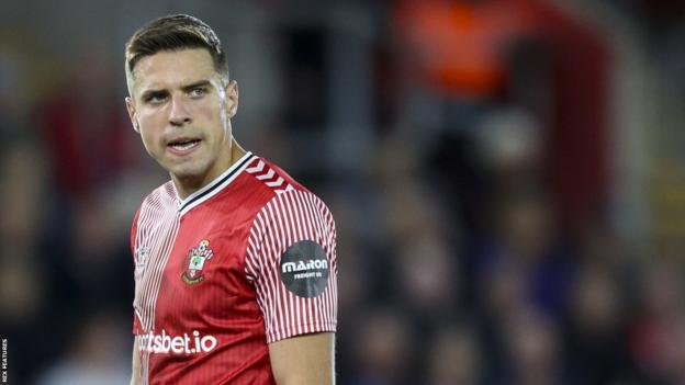 Jan Bednarek: Southampton boss Russell Martin has made team 'honest' and  'ready to fight' - BBC Sport