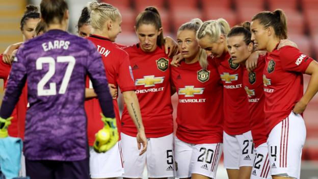 Manchester United Women: Songbooks and 'Barmy Army' increase Ladies's Super League thumbnail