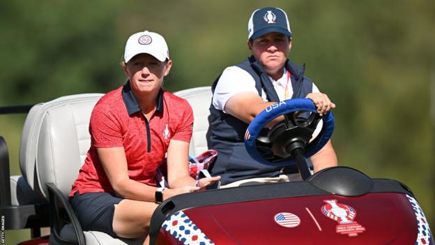 Stacy Lewis (left)