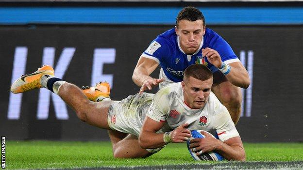 England's Henry Slade scores a try