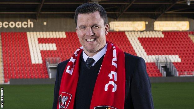 Gary Caldwell: Exeter City appoint former Celtic and Scotland defender as  manager - BBC Sport