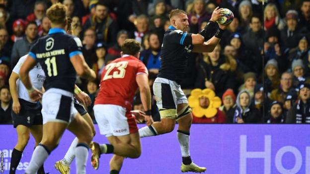 Matt Fagerson on his way to scoring a try for Scotland against Wales