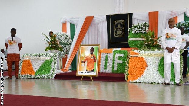 Mourners pay tribute to Cheick Tiote at his funeral in Abidjan