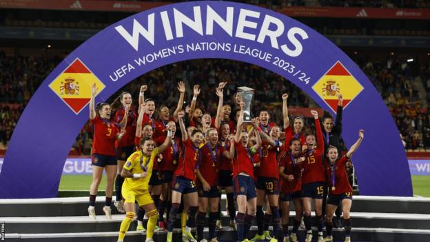Final de la Liga de Naciones femenina: España, campeona del mundo, venció a Francia por 2-0 en Sevilla