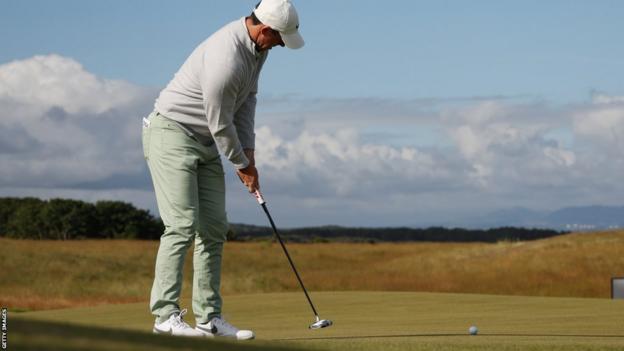 Rory McIlroy made a blistering commencement  astatine  the Scottish Open connected  Thursday with a six-under 64