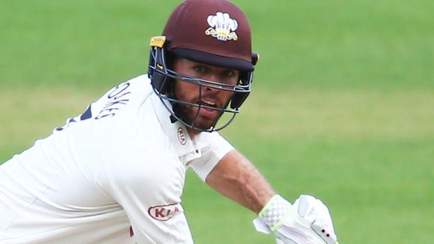 Ben Foakes: England wicketkeeper signs new Surrey contract
