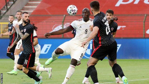 Belgium 1-0 Croatia: Romelu Lukaku scores winner against England's opening  opponents at Euros - BBC Sport
