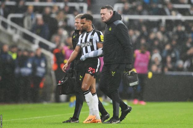 Newcastle United: Jacob Murphy and Alexander Isak injured against Dortmund  - BBC Sport