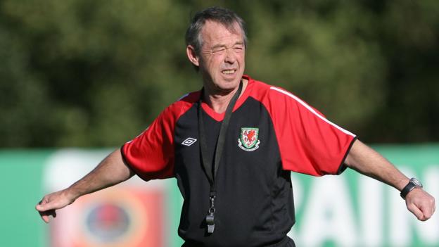 Brian Flynn: Former boss returns to Wrexham as assistant