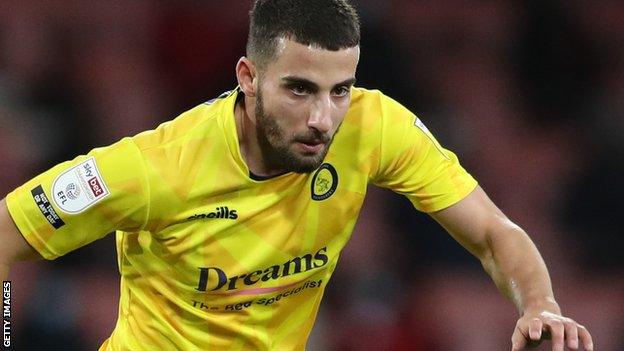 Nick Freeman: Leyton Orient sign Wycombe midfielder on loan until end