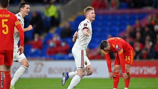 Wales 1 1 Belgium Kieffer Moore Goal Helps Hosts Earn Home World Cup Play Off c Sport