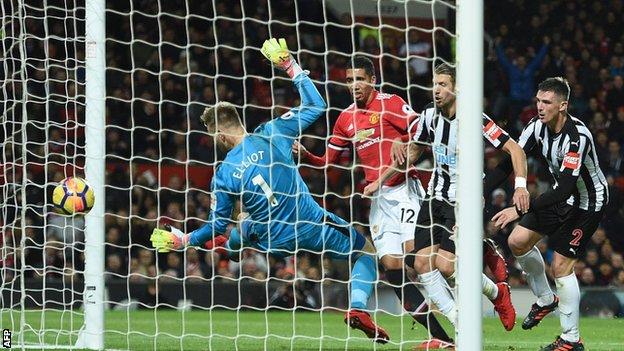 Chris Smalling scores for Manchester United against Newcastle United