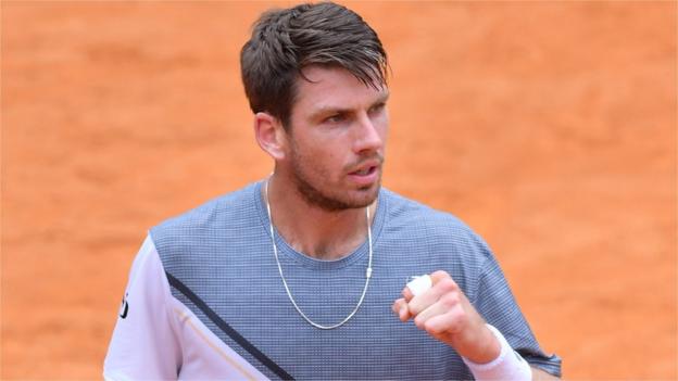 Cameron Norrie clenches his fist at the Italian Open