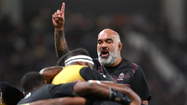 Simon Raiwalui during a Fiji warm-up session