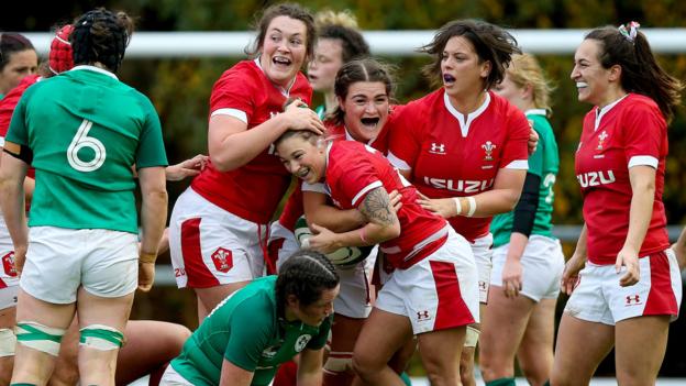 Last-gasp Keira Bevan try helps Wales past Ireland - BBC News