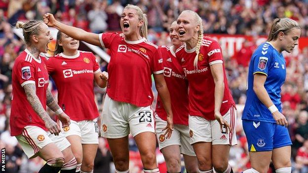 Manchester United's Alessia Russo (centre) celebrates with team-mates after scoring against Everton in the Women's Super League