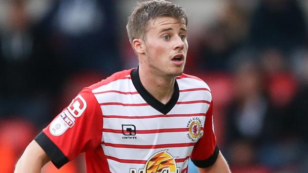 Crewe Alexandra: James Jones and George Cooper extend ... - 624 x 351 jpeg 26kB