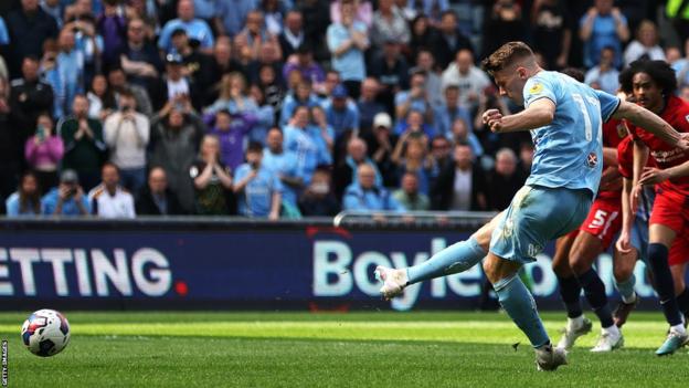 GALLERY: Sky Blues set sights on Millwall - News - Coventry City