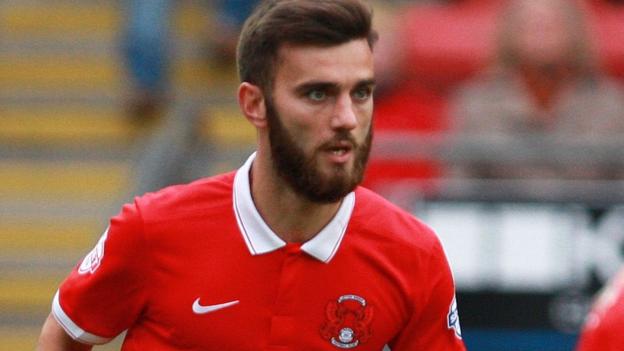 Jack Payne: Blackpool sign former Peterborough midfielder - BBC Sport