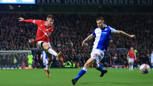 Andy Cannon scores for Wrexham at Blackburn