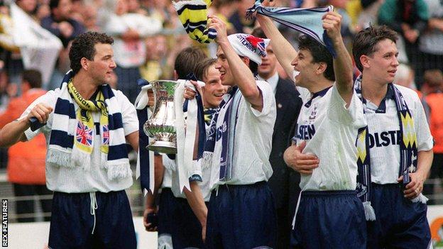 Justin Edinburgh celebrates 1991 FA Cup success