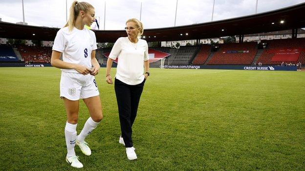 England captain Leah Williamson and manager Sarina Wiegman