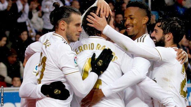 Alaves 1-2 Real Madrid: Gareth Bale starts as visitors move top of La ...