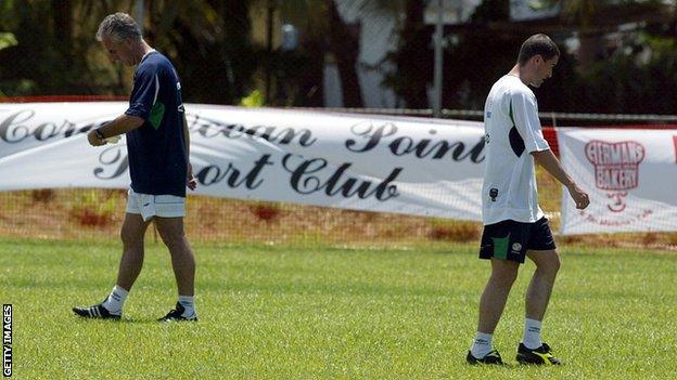 Roy Keane and Mick McCarthy in training in 2002