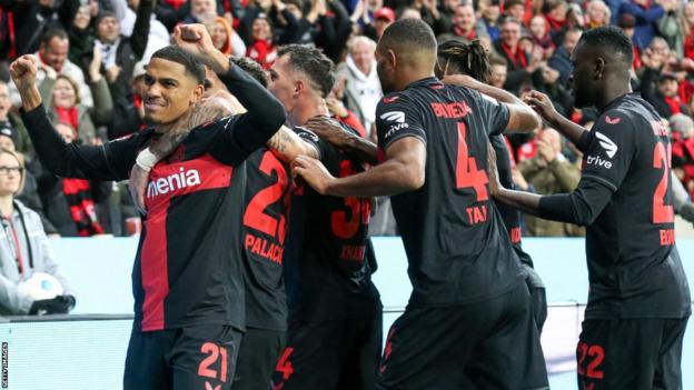 Bayer Leverkusen celebrate a goal
