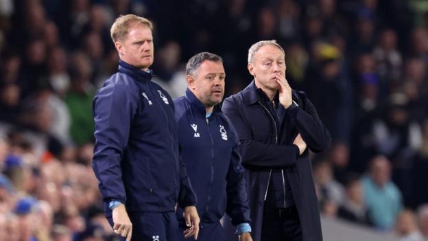 Steve Cooper looks on during the Premier League match between Leeds United and Nottingham Forest