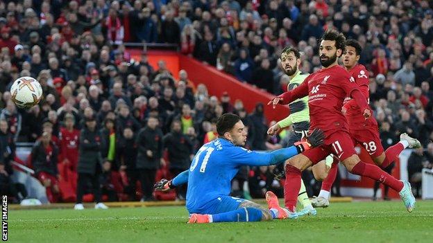 Liverpool news: Mohamed Salah takes No. 11 shirt as Roberto