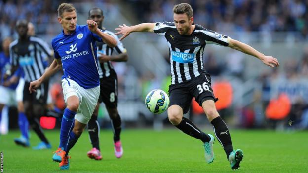 Marc Albrighton (trái) trong màu áo Leicester