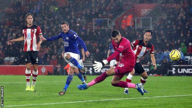 Southampton 0 9 Leicester City Foxes Equal Record For Biggest Premier League Win Bbc Sport