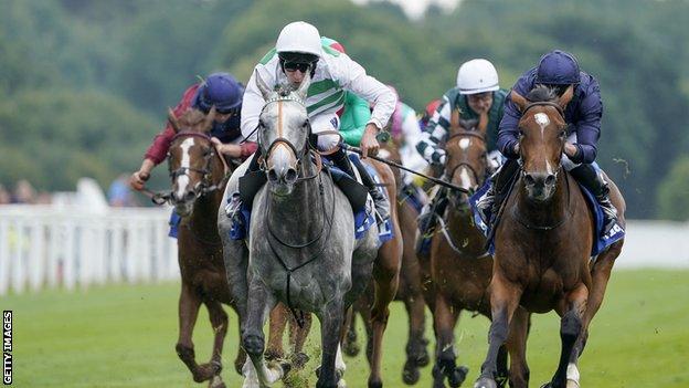 Alpanista leads Yorkshire Oaks at York