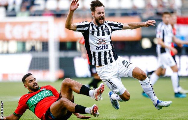 Orestis Kiomourtzoglou: Hearts sign Heracles midfielder with 'real ...